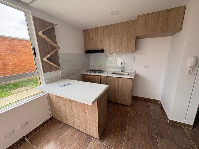 Apartamentos, Alquiler en Ciudad Pacifica