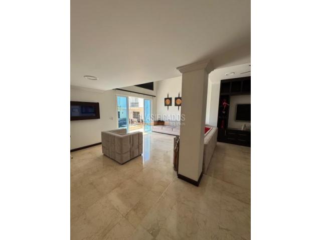 Casas, Venta en Ciudad Jardín
