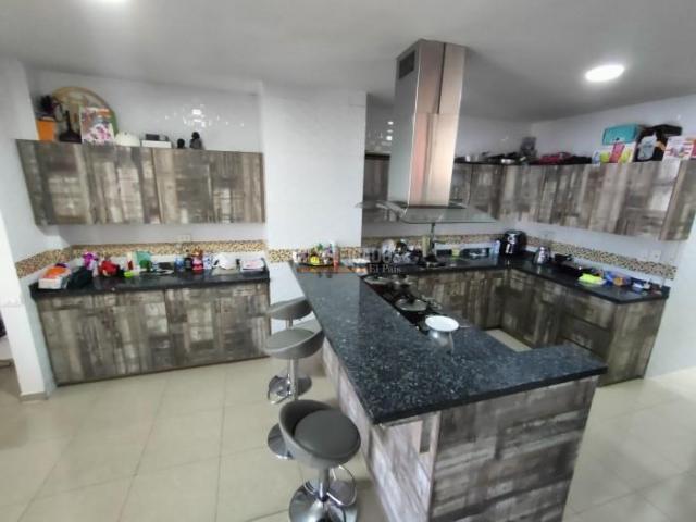 Casas, Venta en Ciudad Jardín