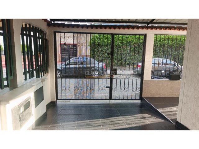 Casas, Alquiler en Los Guaduales