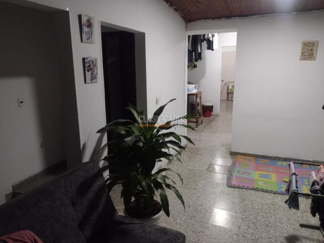 Casas, Venta en Floralia