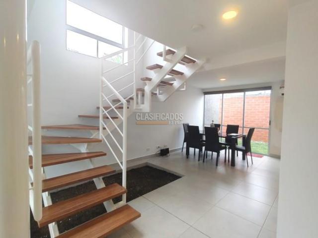 Casas, Venta en Ciudad Country