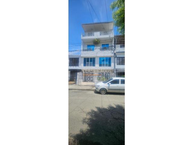 Edificios, Venta en Ciudad 2.000