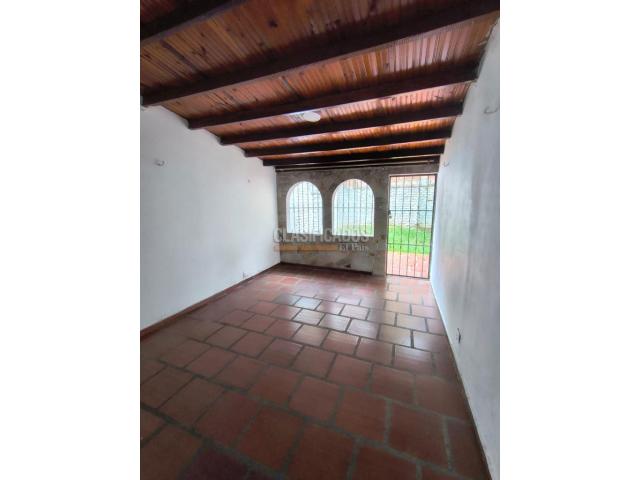 Casas, Venta en Urbanización La Merced