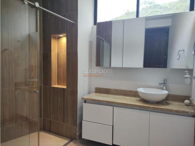 Apartamentos, Venta en Santa Mónica Norte