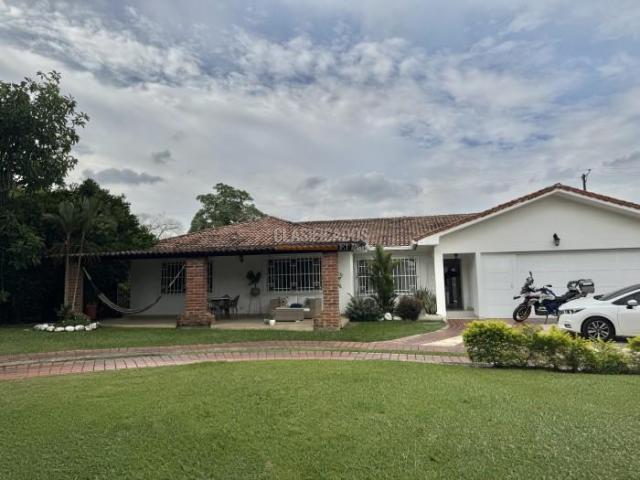 Casas, Alquiler en Pance