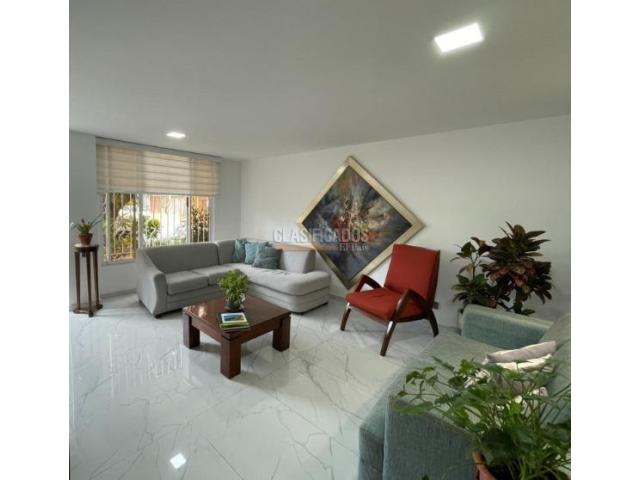 Casas, Venta en La Flora