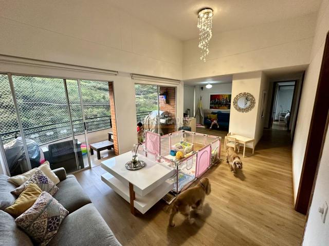 Apartamentos, Venta en Altos de Santa Isabel