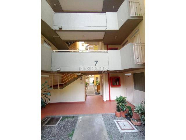 Apartamentos, Alquiler en Nápoles
