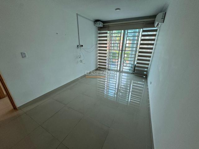 Casas, Alquiler en Ciudad 2.000