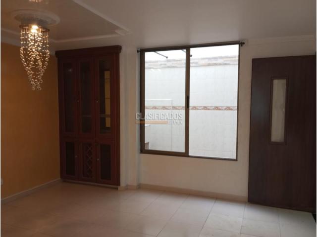 Casas, Alquiler en Pereira