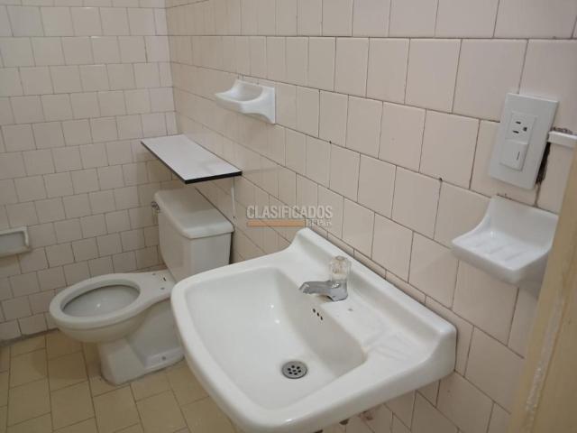 Oficinas y Consultorios, Alquiler en San Pedro
