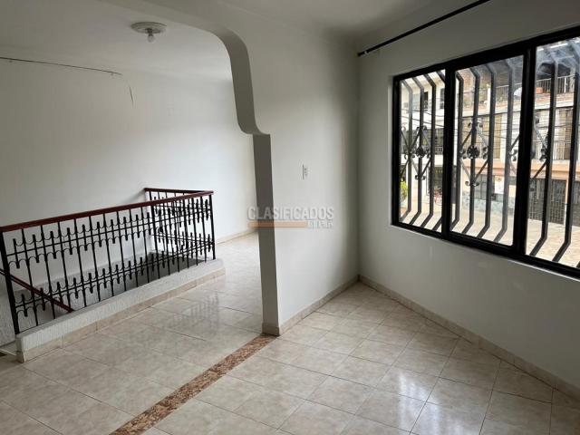 Apartamentos, Alquiler en Floresta Vieja