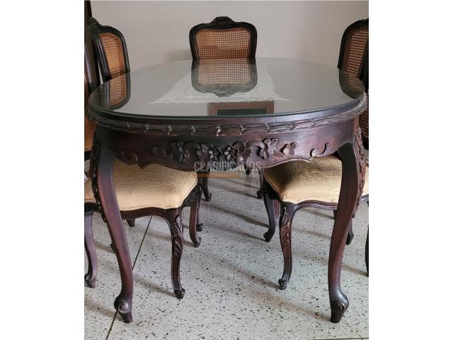 Comedor de 6 puestos en cedro