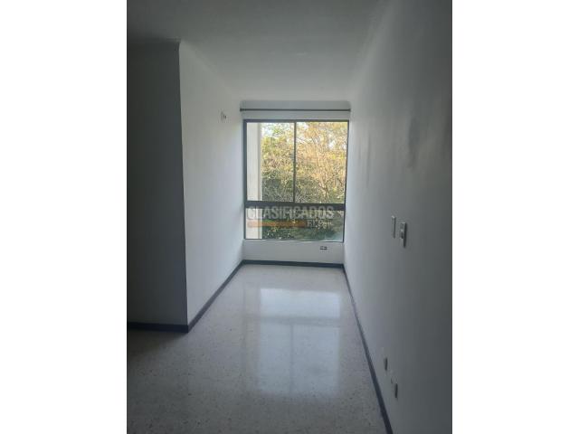 Apartamentos, Venta en El Refugio