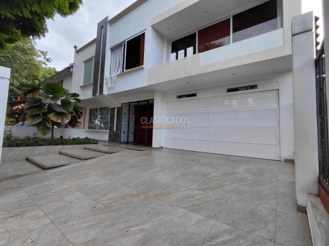 Casas, Venta en La Flora