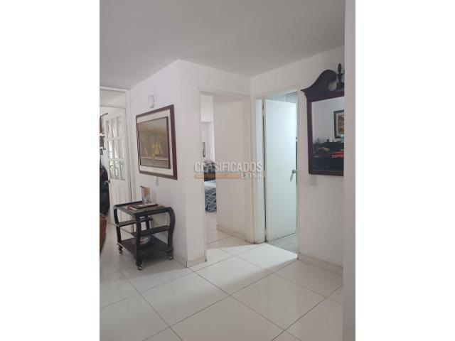 Apartamentos, Venta en Las Quintas de Don Simón