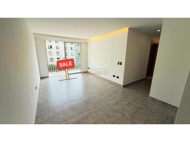 Apartamentos, Venta en El Refugio