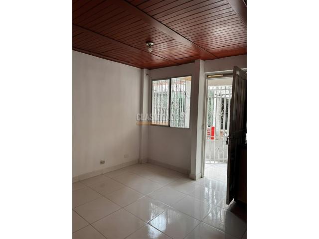 Casas, Venta en Los Naranjos