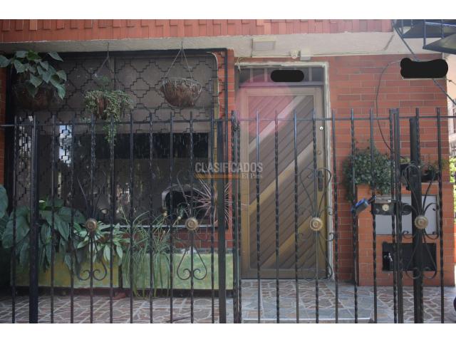 Apartaestudios, Alquiler en Villa del Prado