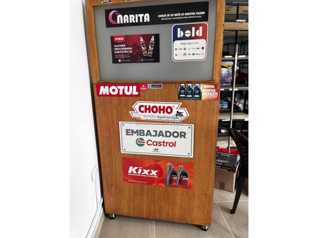 Montaje para almacen de motos