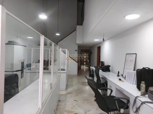 Casas, Venta en La Flora