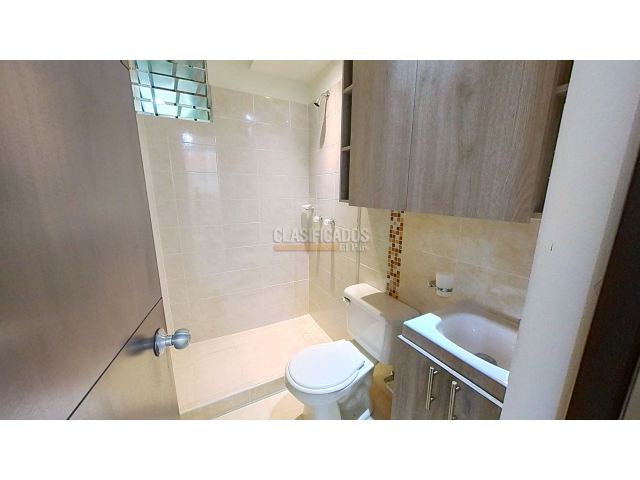 Apartamentos, Venta en Valle del Lili