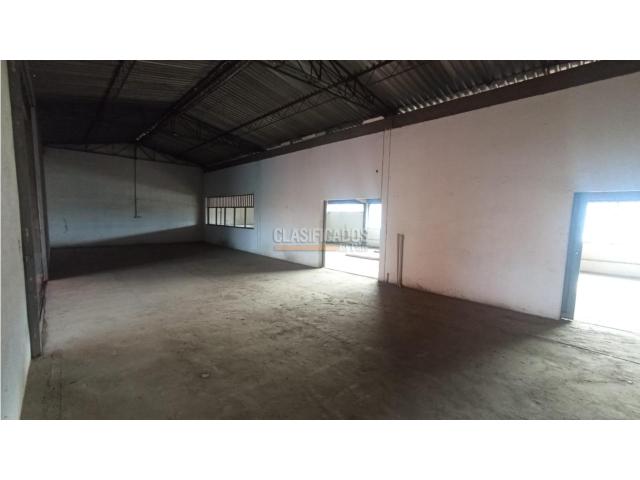 Oficinas y Consultorios, Alquiler en Yumbo