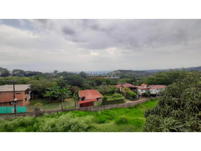 Casas, Alquiler en La Buitrera