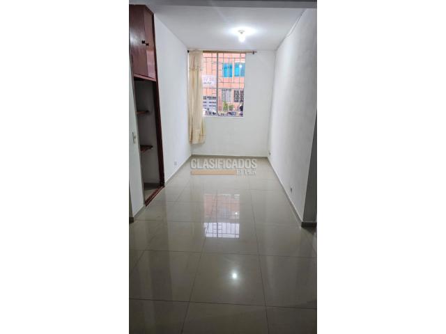 Apartamentos, Venta en Flora Industrial