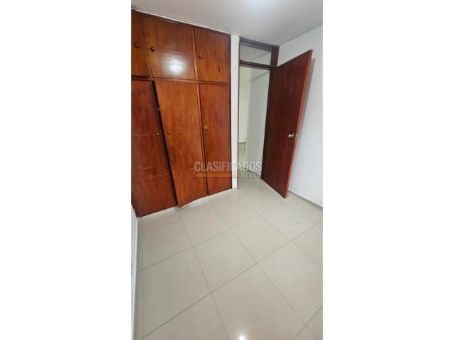 Apartamentos, Venta en Flora Industrial