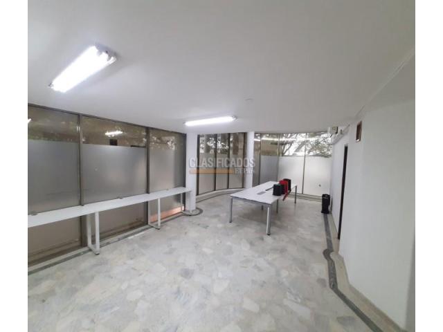 Locales y Bodegas, Alquiler en Santa Mónica Residencial