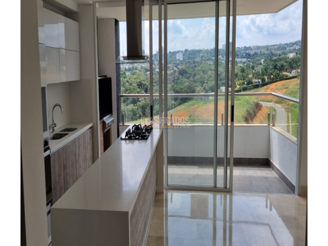 Apartamentos, Venta en Ciudad Jardín