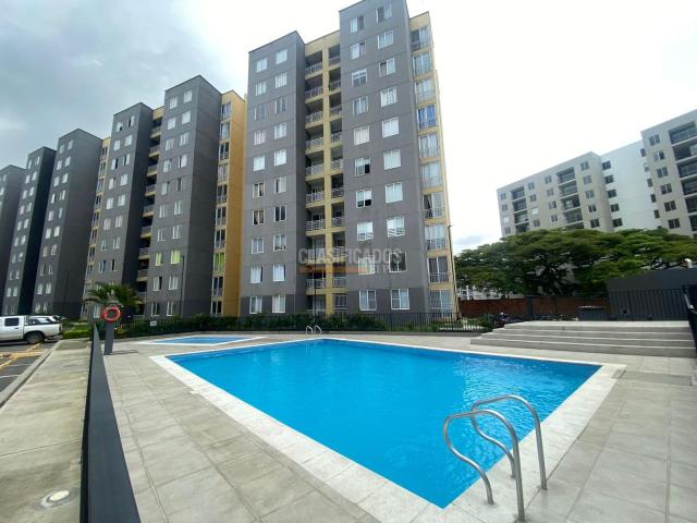 Apartamentos, Venta en Yumbo