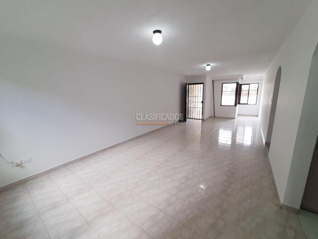 Casas, Alquiler en Junín