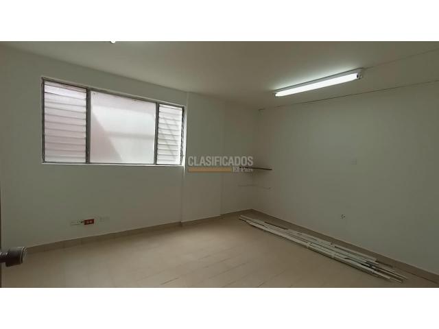 Oficinas y Consultorios, Alquiler en La Flora
