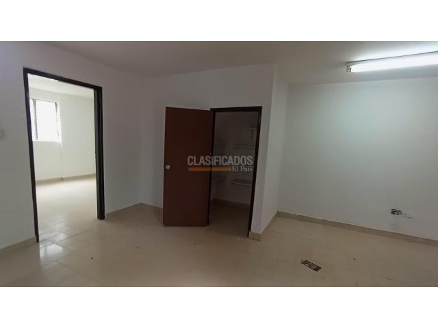 Oficinas y Consultorios, Alquiler en La Flora