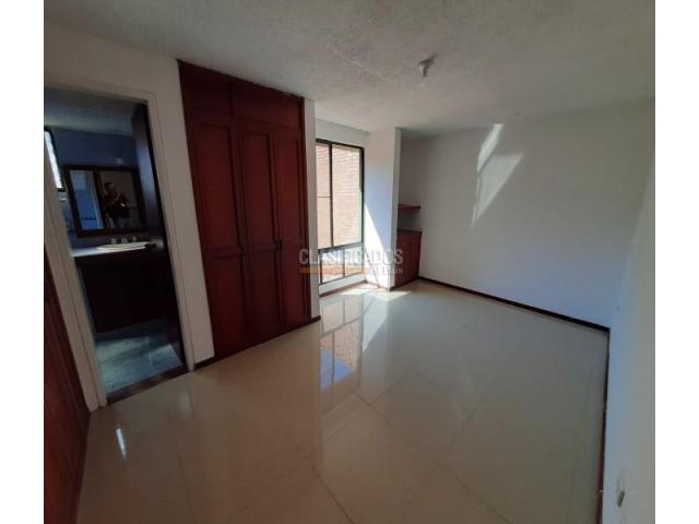 Casas, Venta en San Joaquín