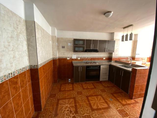 Apartamentos, Alquiler en La Flora