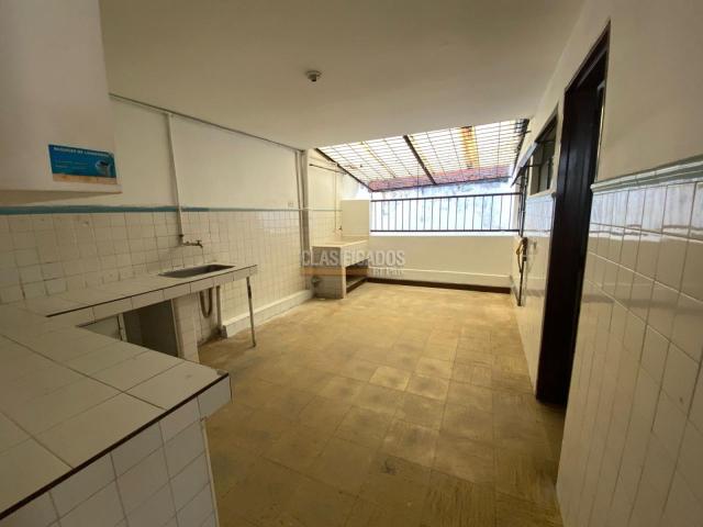 Apartamentos, Alquiler en Junín