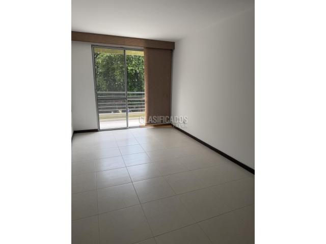 Apartamentos, Alquiler en La Flora
