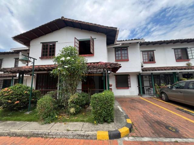 Casas, Venta en Alférez Real