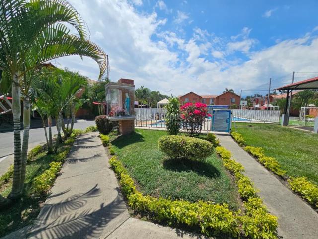 Casas, Alquiler en Palmira