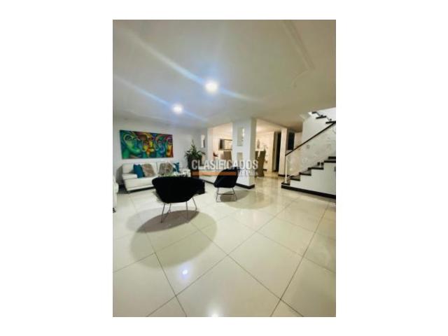 Casas, Venta en Paseo de los Almendros