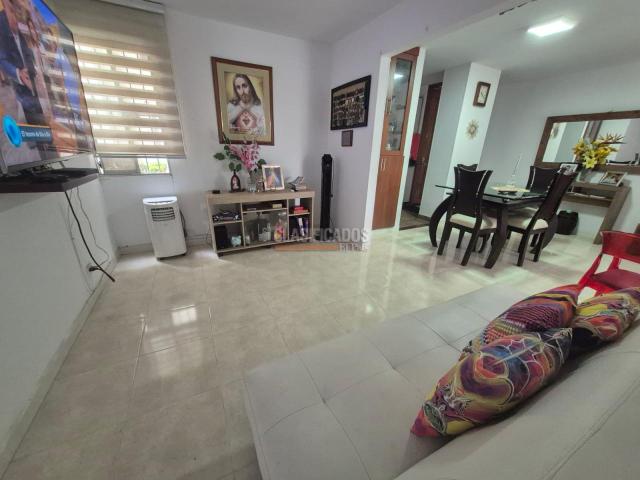 Apartamentos, Venta en Las Quintas de Don Simón
