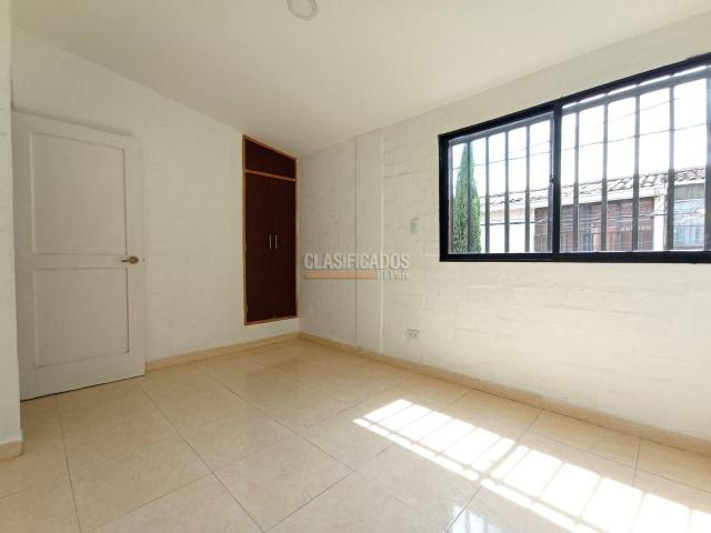 Casas, Alquiler en Villa del Prado