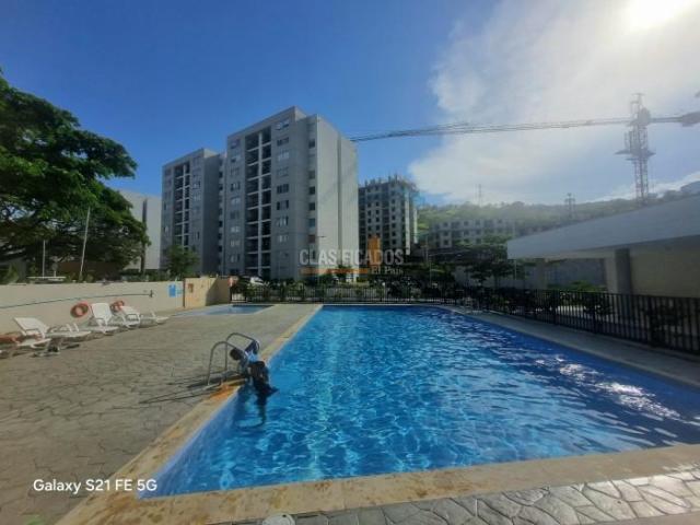 Apartamentos, Venta en Yumbo