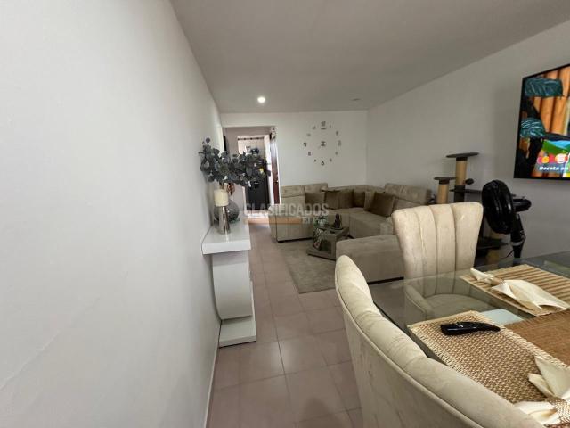 Apartamentos, Venta en Primero de Mayo