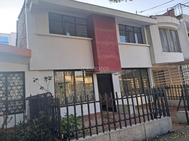 Casas, Venta en Prados del Norte