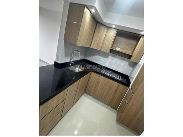 Apartamentos, Venta en Yumbo